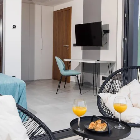 Luxury Helios 5*