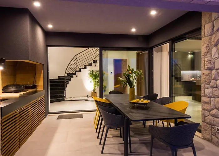 빌라 Luxury Helios 5*