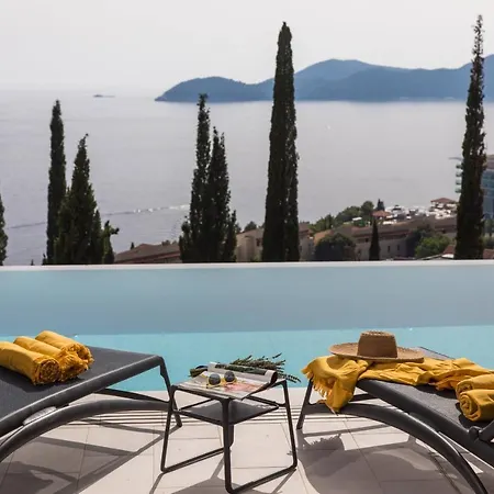 Luxury Helios 5* Vila *