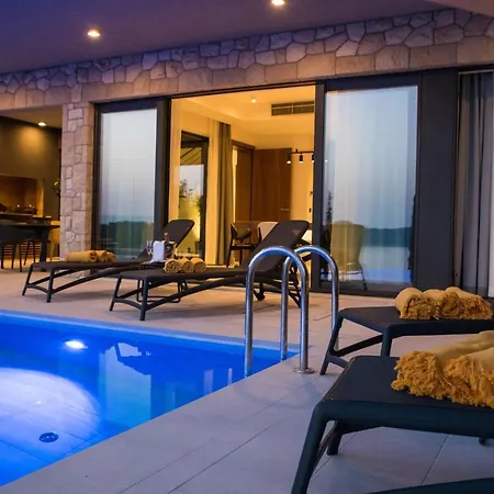 Luxury Helios 5*