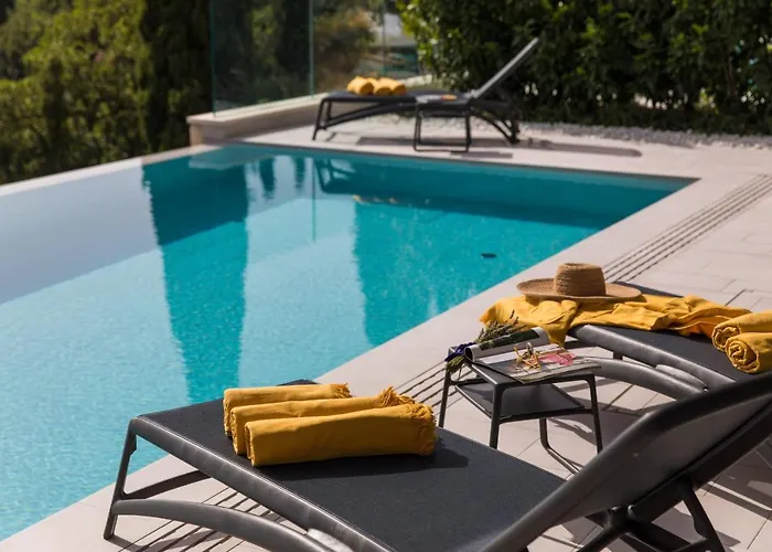 Luxury Helios 5* *
