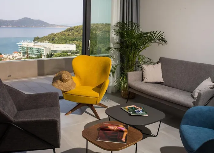 Luxury Helios 5*
