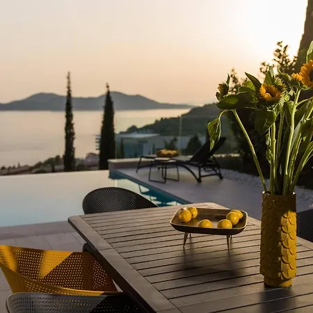 Vila Luxury Helios 5* *