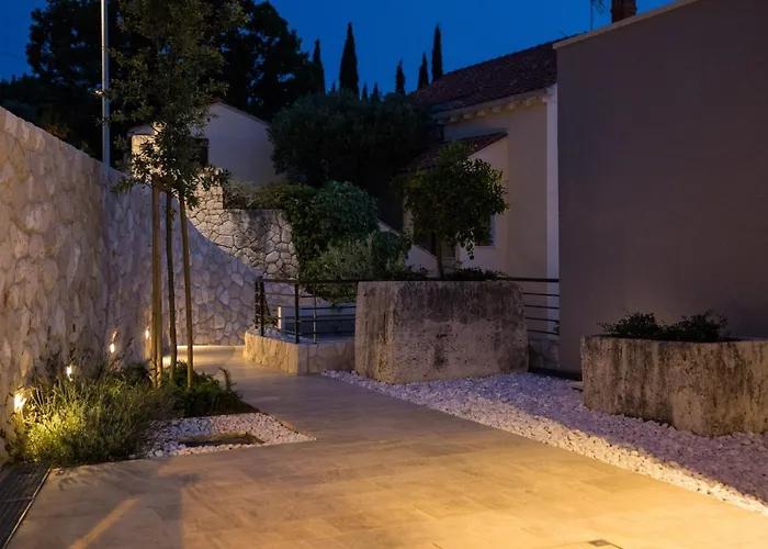 Luxury Helios 5* Villa *